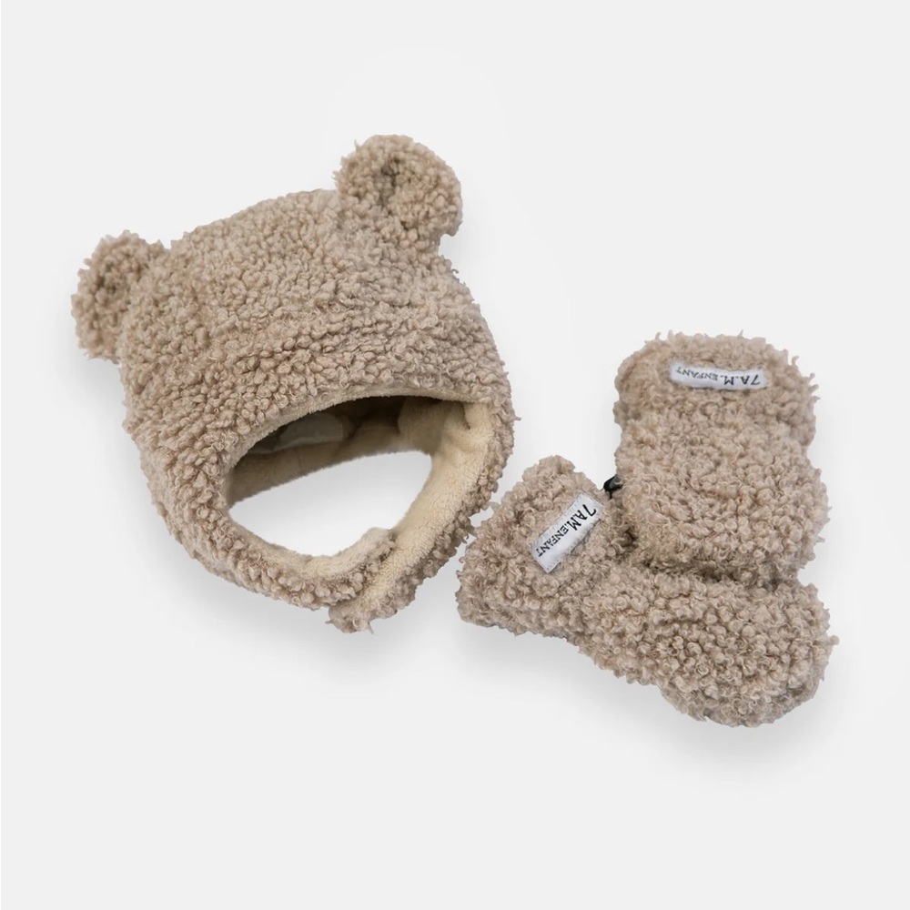 7 AM Enfant Teddy Cub Hat and Mitten Set (0-6 Months)